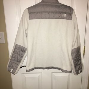 Mint condition north face puff jacket!
